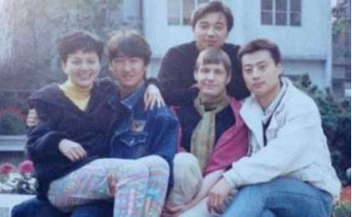 周杰林心如舌吻事件是怎么回事 周杰强吻林心如了吗