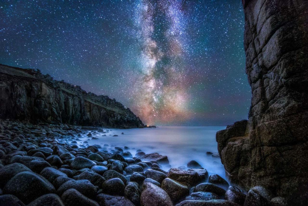 人类的繁衍是一场骗局,人类存在的意义是繁衍