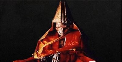 ​活人形成木乃伊!居然有这样反常的释教典礼!