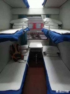 ​火车硬卧上中下铺哪个好（硬卧上中下铺哪个好）