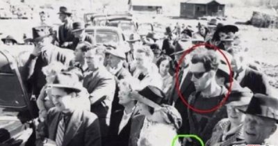 ​老照片拍到将来人,穿梭者犹如拿着数码相机