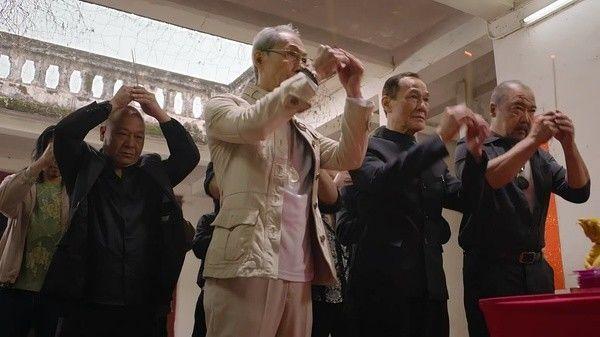 陈小春山鸡系列电影(山鸡变凤凰这部情怀满满的港剧让我看到不一样的陈小春)(11)