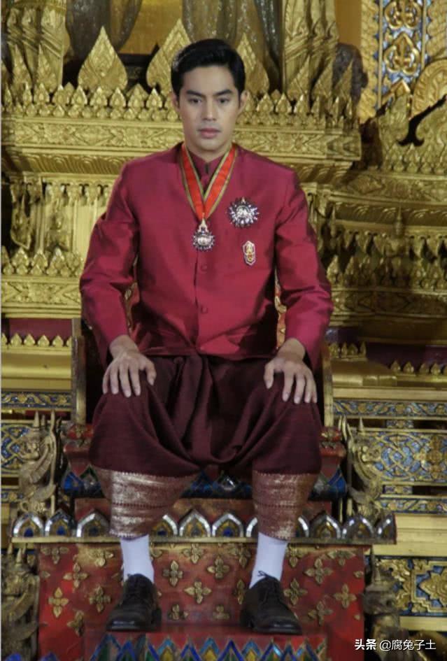 不一样的美男子泰国电视剧合集(泰国版森林里的野蛮女友名门绅士之缘定芳林)(54)