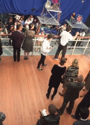 房祖名小的时候跟成龙拍过电影吗(曾丑闻缠身的房祖名摇身一变成大导演)(11)