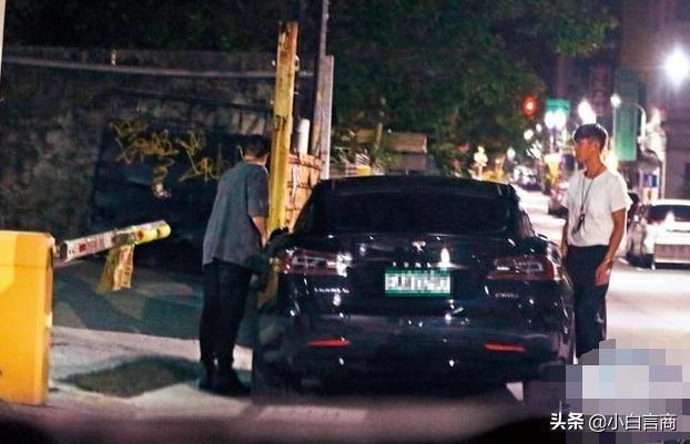 房祖名小的时候跟成龙拍过电影吗(曾丑闻缠身的房祖名摇身一变成大导演)(35)