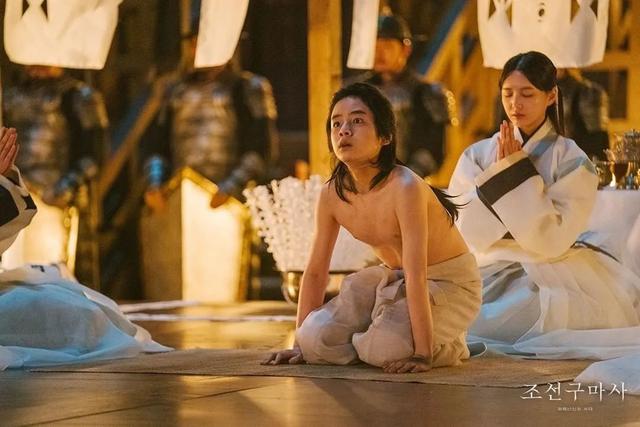 韩国最近新出的丧尸电视剧(韩国又出丧尸剧)(16)