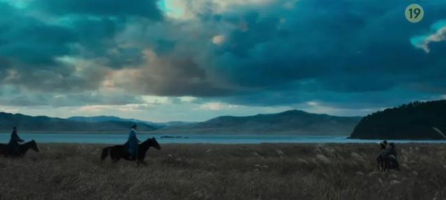 韩国最近新出的丧尸电视剧(韩国又出丧尸剧)(12)