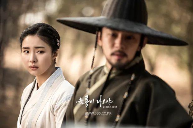 韩国最近新出的丧尸电视剧(韩国又出丧尸剧)(3)