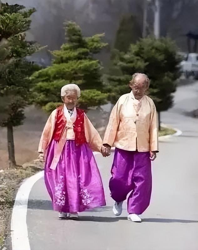 好看的爱情文艺片电影推荐(电影推荐提升审美的高分小众催泪文艺片推荐)(2)