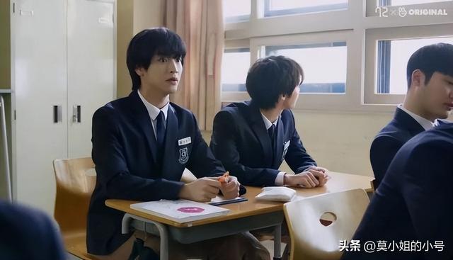 好看的11部韩国喜剧电影(近10年评分最高的10部韩国喜剧)(12)