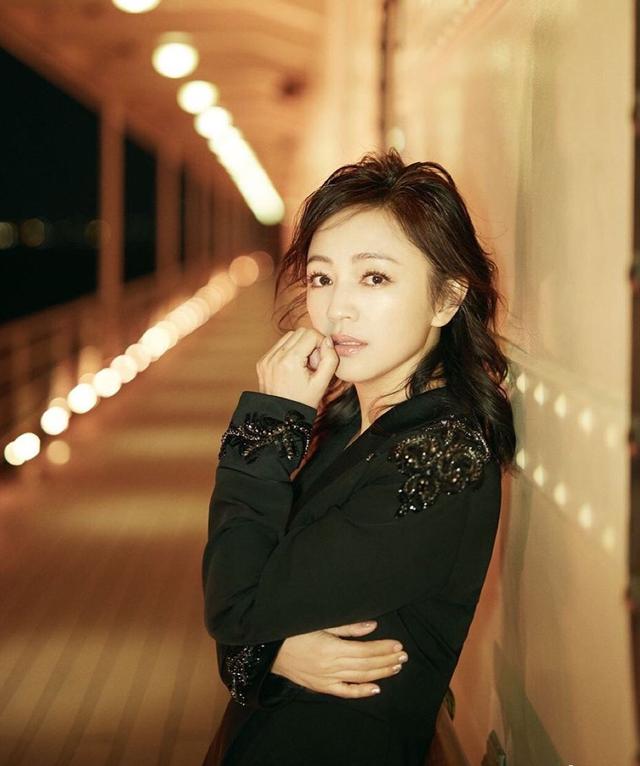 罗海琼演过双胞胎电视剧(相逢时节主演罗海琼)(26)