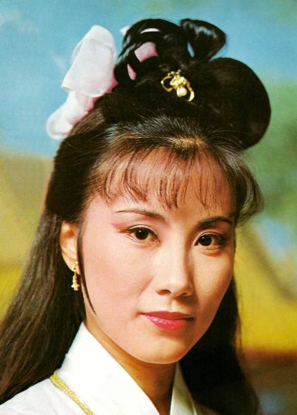 罗家英汪明荃年轻时(香港电视界的一姐汪明荃)(14)