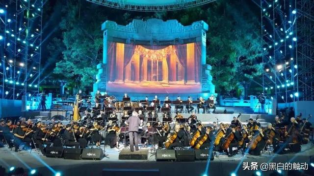 推荐十部经典电影的背景音乐(五首撼人心魄的电影配乐)(2)