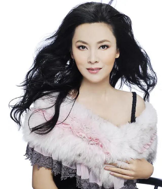 俞飞鸿邵峰主演的电视剧(邵峰惊现玫瑰之战)(14)