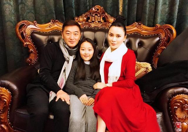 俞飞鸿邵峰主演的电视剧(邵峰惊现玫瑰之战)(22)