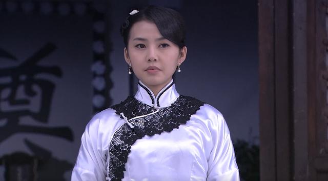 宅门恩怨剧情介绍（一部揭露宅门奢靡生活的电影）(1)