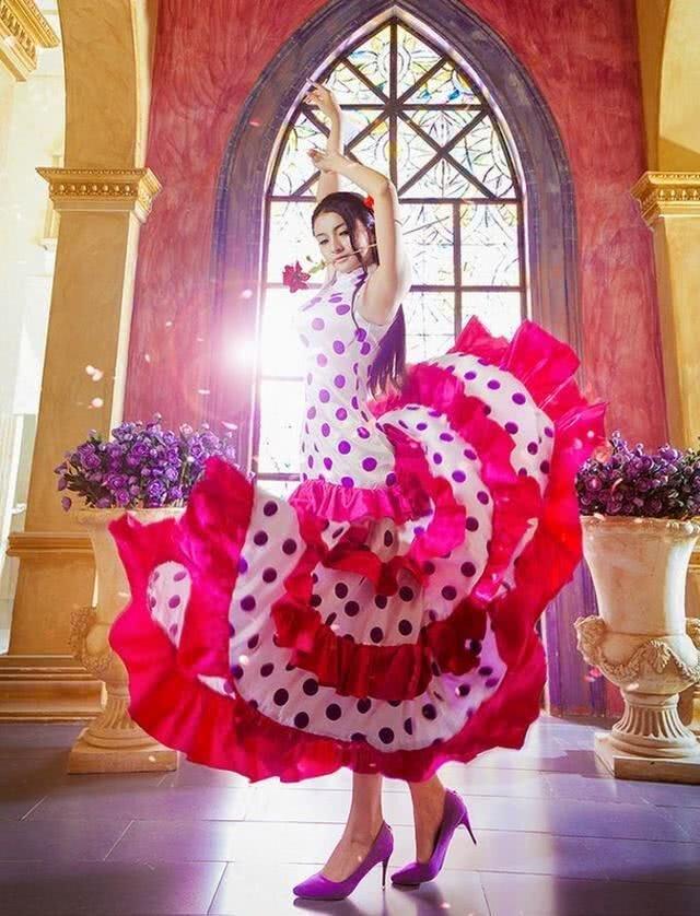 cos海贼王高清壁纸女帝（一张难求的良心COS）(7)