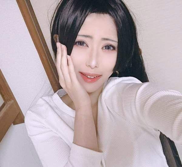 cos海贼王高清壁纸女帝（一张难求的良心COS）(2)