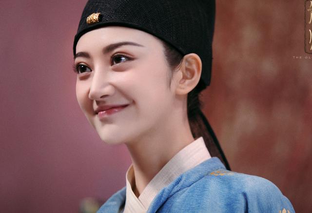 张娜拉现在最火的是啥电视剧（同样是女扮男装）(3)