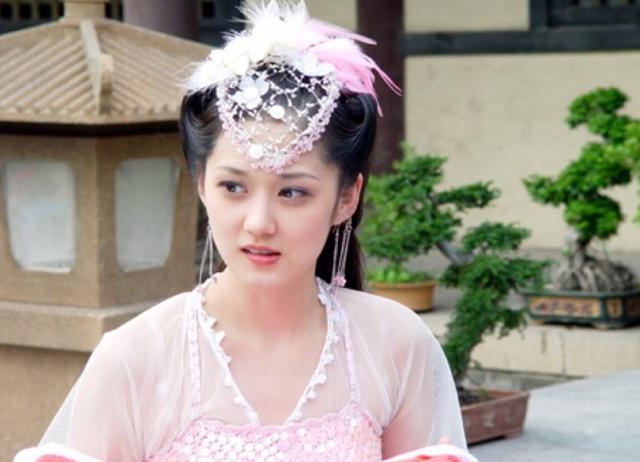 张娜拉现在最火的是啥电视剧（同样是女扮男装）(4)