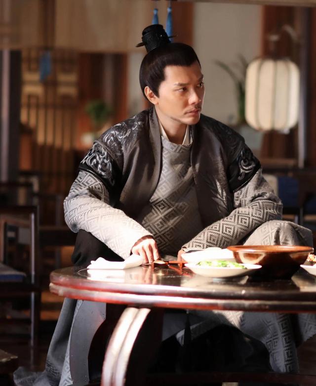 冯绍峰主演的爱情电影有哪些(冯绍峰灼灼风流出演美强惨)(10)