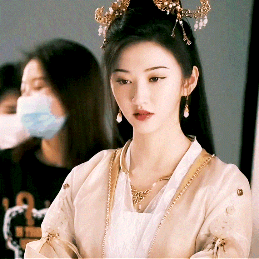 冯绍峰主演的爱情电影有哪些(冯绍峰灼灼风流出演美强惨)(13)