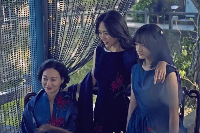 惠英红年轻时候的写真（就连电影都不敢这么拍）(12)