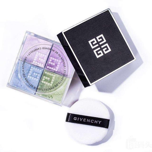 粉饼和定妆粉有什么不一样(粉饼和蜜粉的区别你分清了吗)(5)