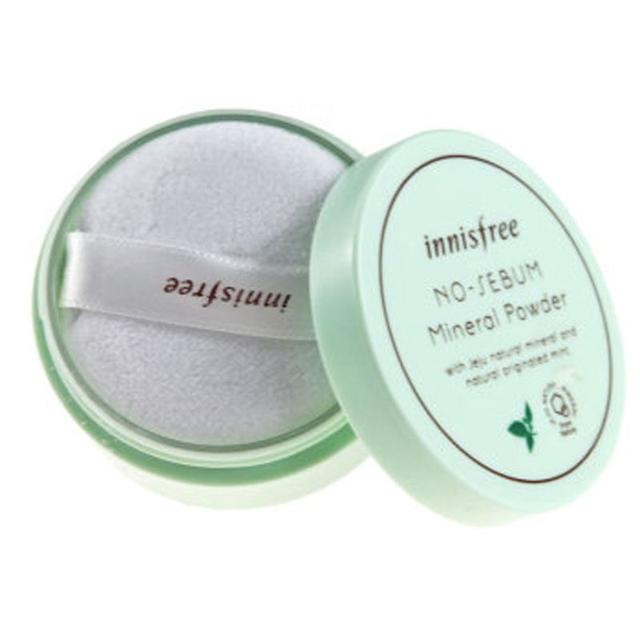 粉饼和定妆粉有什么不一样(粉饼和蜜粉的区别你分清了吗)(3)