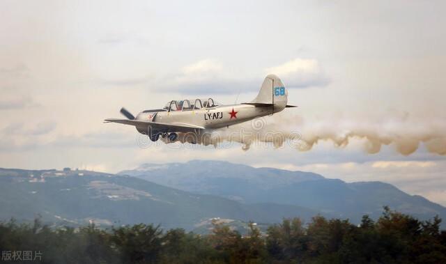 飞机垂直坠落有哪些原因(民航飞机在什么情况下)(1)