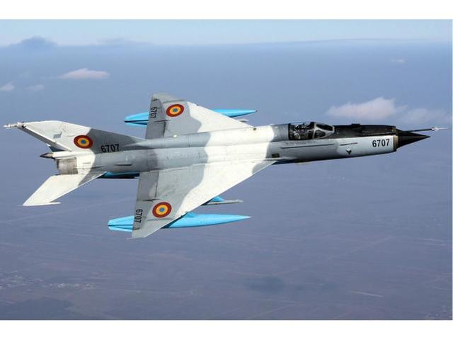 二战名机战斗机大全(二战后世界战斗机划代与发展梗概)(4)