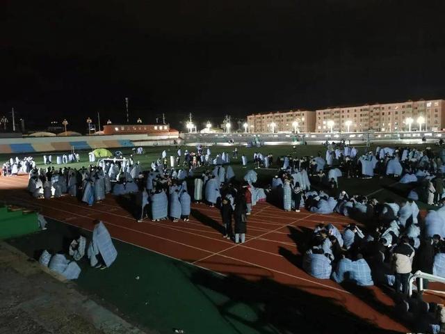 青海最严重地震历史记录(青海一夜地震10次)(15)