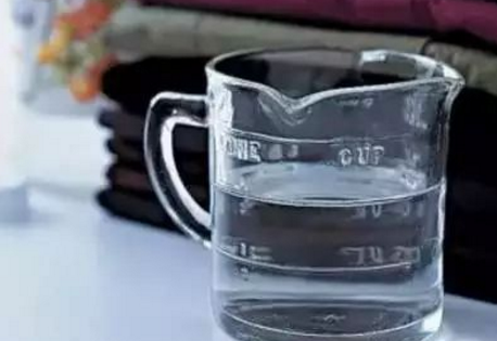 红酒用什么能洗掉,玻璃杯红酒污渍怎么洗掉图7