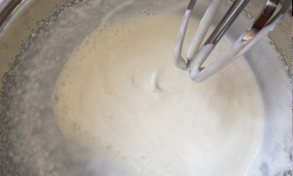 安佳奶油怎么打发,安佳淡奶油怎样打发定型好图3