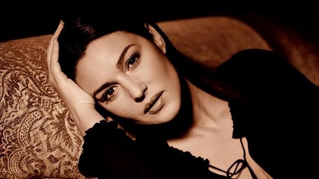 历史上最美十大女明星(世界公认的10大高颜值女明星)(19)