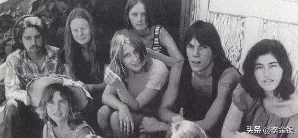 嬉皮士历史(曾经追逐花儿与和平的美国嬉皮士为何被称为垮掉的一代)(8)