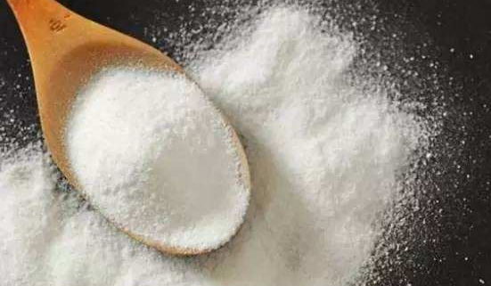 鞋边变黄了怎么洗白,鞋子白边发黄有什么办法变白图7