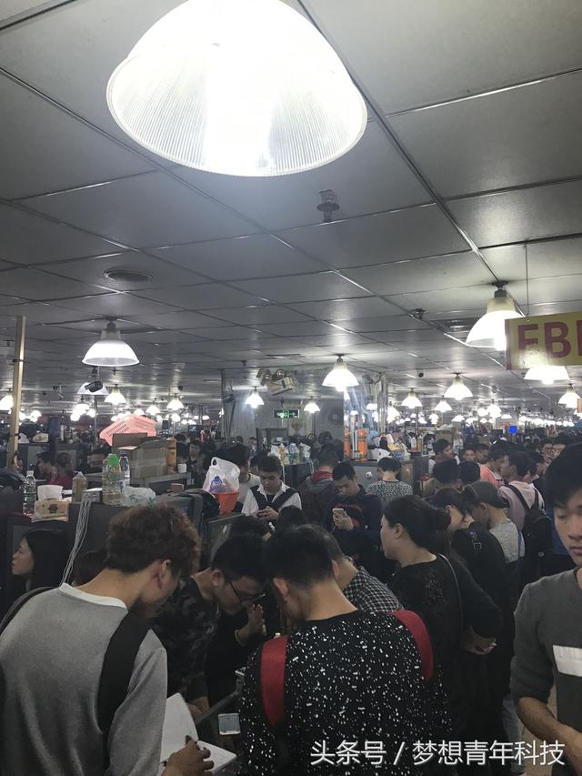 华强北水货手机报价官网(华强北水货手机集散地曾经门庭若市)(1)