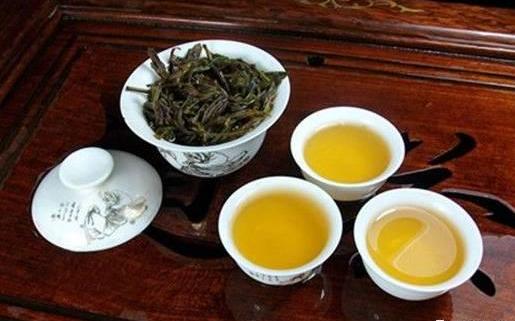 喝茶对三高的人有什么好处(有三高不用怕教你喝茶降三高)(2)