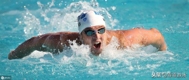 怎么才能学会蝶泳的正确游泳姿势（让你像蝴蝶一样飞起来）(4)