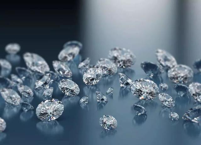 如何挑选一颗好的钻石（这样选钻石绝不吃亏）(9)