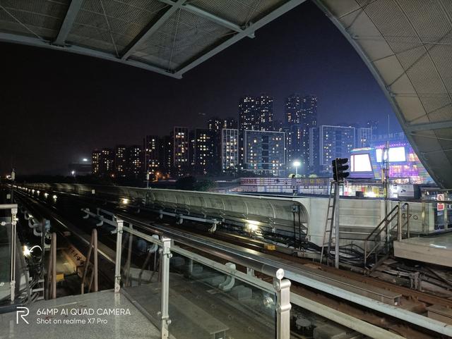 现在出来的5g手机是真5g吗（先看完5G新机对比再说）(26)