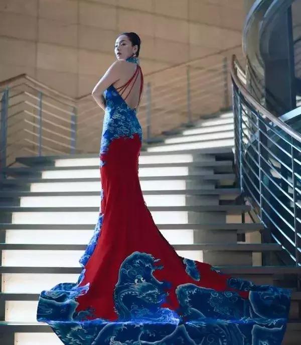 曾美慧孜穿衣搭配（曾经不被人注意的小配角曾美慧孜）(11)