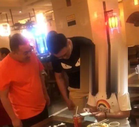 最近公布10大逃犯名单（盘点2018年那些花式）(18)