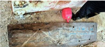 ​七星巨棺内北斗七星有什么含意?墓主人的身份是谁?