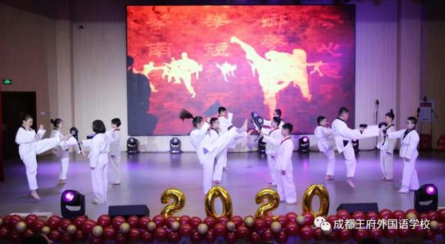 孔雀东南飞话剧剧本中英文(英文话剧演绎孔雀东南飞)(22)