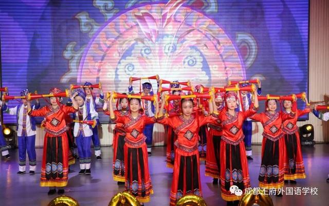 孔雀东南飞话剧剧本中英文(英文话剧演绎孔雀东南飞)(17)