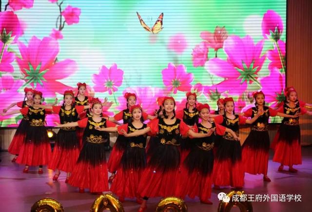 孔雀东南飞话剧剧本中英文(英文话剧演绎孔雀东南飞)(14)