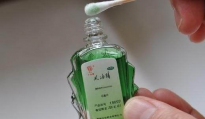 ​透明胶粘过的地方用什么清除,如何去除透明胶粘过留下来的痕迹呢