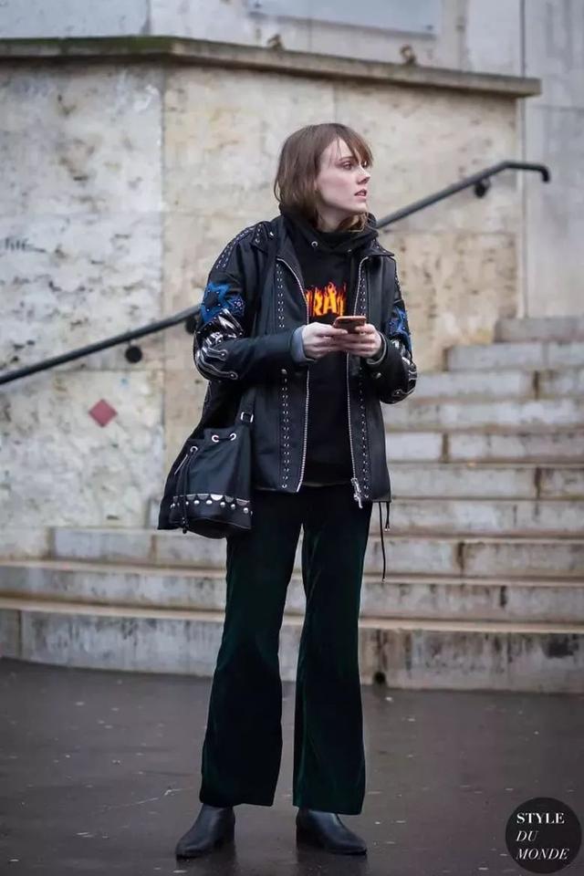 卫衣如何穿搭才好看（几十种冬季卫衣内搭穿法）(93)